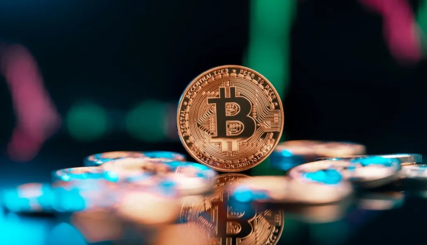 Bernstein reitera previsão de Bitcoin em US$ 200 mil até final de 2025